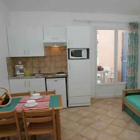 Holiday Borgo Appt 4 Pers * Borgo (Corsica)